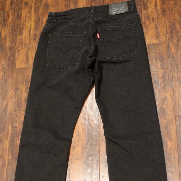 Men's Levi Jeans Size 28x28 - Picture 4 of 5